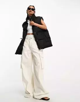 Черный укороченный дутый жилет ASOS