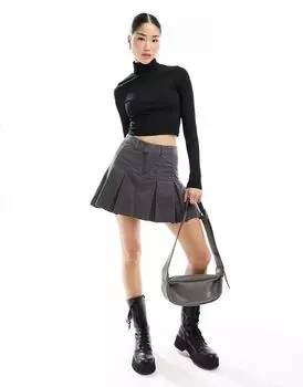 Черный укороченный топ с воротником в рубчик Weekday Verena