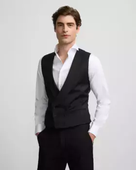 Черный вязаный жилет с круглым вырезом Silbon