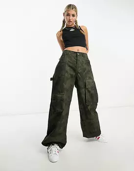 Черный жилет Dickies Power с логотипом в центре