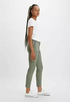 Чино WEEKEND DOCKERS, светло-зеленый