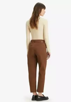 Чиносы ESSENTIAL CHINO PANTS Levi's®, коричневый