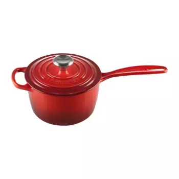 Чугунная кастрюля Le Creuset, вишня