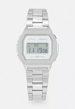 Цифровые часы Casio