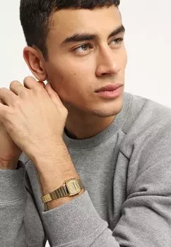 Цифровые часы Casio