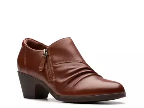 Clarks Emily Braley Bootie, коньяк