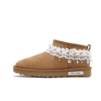 CLASSIC ULTRA MINI Зимние ботинки женские бордовые/белые Ugg