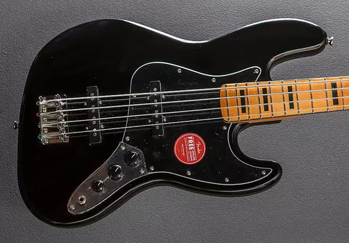 Classic Vibe 70's Jazz Bass - черный Squier Vibe 70's Jazz Bass - Black