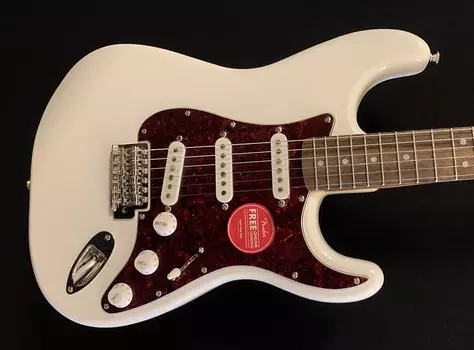 Classic Vibe 70's Stratocaster — олимпийский белый Squier Classic Vibe 70's Stratocaster -