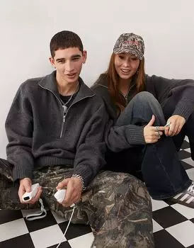 COLLUSION Унисекс-свитер на молнии в угольно-черном цвете