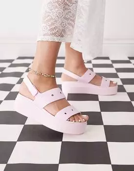 Crocs Brooklyn 4u танкетка розового цвета
