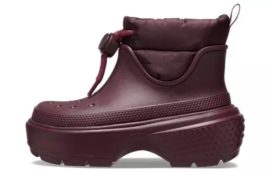 Crocs Stomp STOMP PUFF BOOT удобные и мягкие полусапожки для мужчин и женщин, вишнево-красные, Cherry