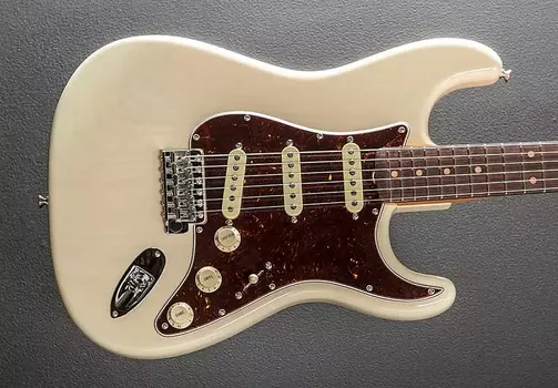 Dave’s Guitar Shop Limited Edition, американский переиздание Stratocaster 1962 года — Vintage Blonde Fender Dave’s Guitar Shop Limited Edition American Reissue Stratocaster -