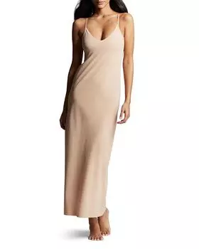 Дебютантка в длинном слипе Commando