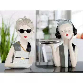 Декоративная фигурка GILDE «Фигура Девушка в наушниках», бежевый/серый