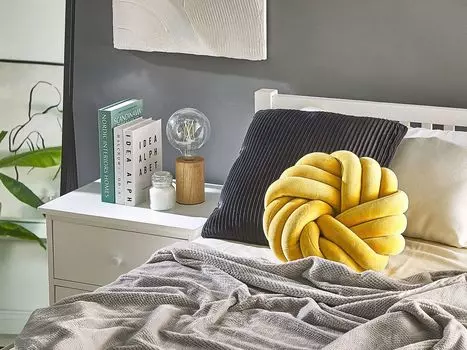 Декоративная подушка BELIANI желтая 30 х 30 см узел из полиэстера с плетеным узором в виде узла гостиная, салон, спальня, детская комната Скандинавский бохо