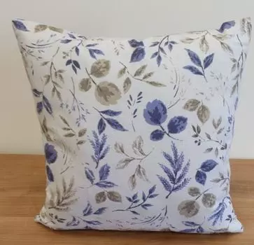 Декоративная подушка Dohle + Menk Валенсия фиолетовая, 45 x 45 см