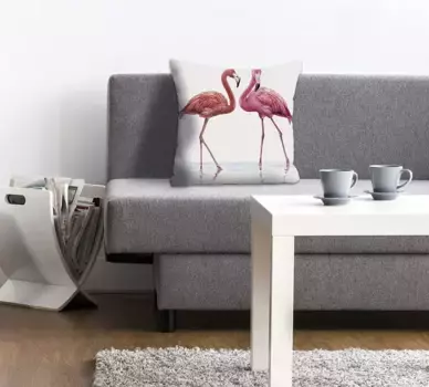 Декоративная подушка королева "Анна", с фламинго, чехол без наполнения, 1 шт Queence 40х40 см, розовый