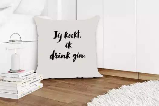 Декоративная подушка MuchoWow, цвет Bunt