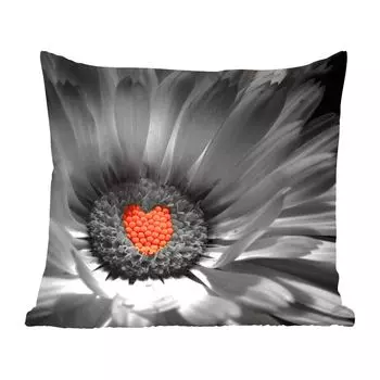 Декоративная подушка MuchoWow, диванная подушка, декоративная подушка для гостиной, 60 х 60 см, черно-белое фото бархатцев с красным сердцем - чехол на подушку - хлопчатобумажная ткань - декоративные наволочки