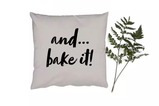 Декоративная подушка MuchoWow Диванная подушка Декоративная подушка для гостиной 50 x 50 см Цитаты — Кулинария — Пословицы — И… Испеките! - Выпечка - Наволочки - Декорирование - Спальня