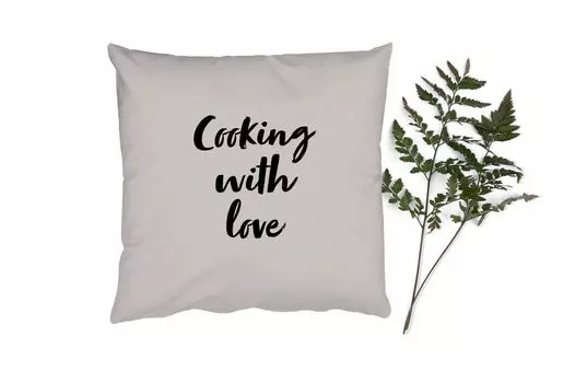 Декоративная подушка MuchoWow Диванная подушка Декоративная подушка для гостиной 60 x 60 см Цитаты - Любовь - Готовим с любовью - Пословицы - Кулинария - Чехлы на подушки - Хлопчатобумажная ткань - Декоративные наволочки