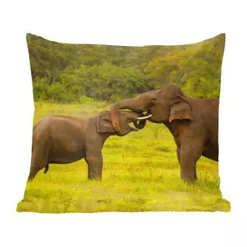 Декоративная подушка MuchoWow, диванная подушка, декоративная подушка для гостиной, 60 х 60 см, два боевых слона - чехол на подушку - хлопчатобумажная ткань - декоративные чехлы на подушки
