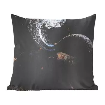 Декоративная подушка MuchoWow, диванная подушка, декоративная подушка для гостиной, 60 х 60 см, слон плюет воду - чехол на подушку - хлопчатобумажная ткань - декоративные наволочки