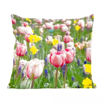 Декоративная подушка MuchoWow диванная подушка для гостиной декоративная подушка 60х60 см Поле с тюльпанами, нарциссами и синим виноградом - чехол на подушку - хлопчатобумажная ткань - декоративные наволочки