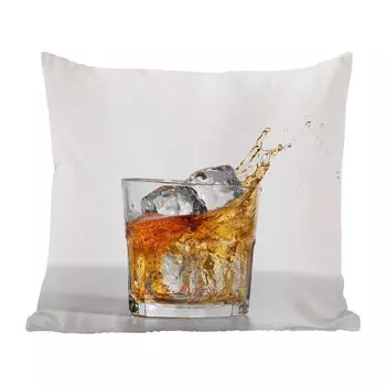 Декоративная подушка MuchoWow диванная подушка для гостиной декоративная подушка 60x60 см Стакан виски разбрызгивается во все стороны - чехол на подушку - хлопчатобумажная ткань - декоративные чехлы на подушки