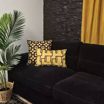 Декоративная подушка NOVE