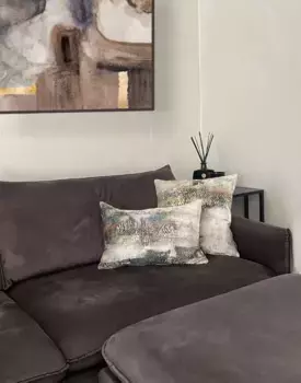 Декоративная подушка NOVE