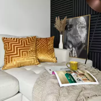 Декоративная подушка NOVE