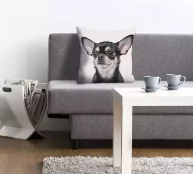 Декоративная подушка Queence "Майлин", с чихуахуа, чехол без наполнителя, 1 шт 40х40 см, черный
