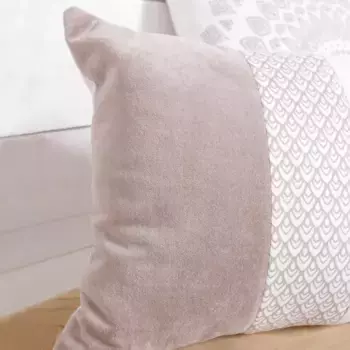 Декоративная подушка TODAY