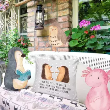 Декоративная поудшка Mr. & Mrs. Panda, серый