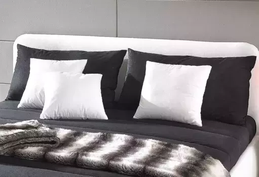 Декоративные подушки Westfalia Sleeping Comfort, (5 шт.) Westfalia Schlafkomfort 40х40 см, черный/белый