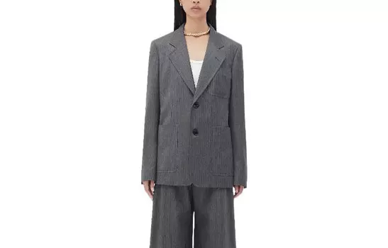 Деловой пиджак женский серый Bottega Veneta