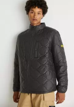 Демисезонная куртка Barbour, черный