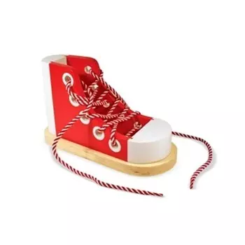 Деревянная игрушка Melissa&Doug Ботинок со шнурками