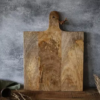 Деревянная разделочная доска ручной работы