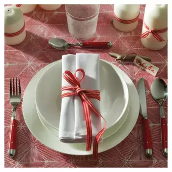 Десертная тарелка круглая с крылышком Bone China Essential El Corte Ingls