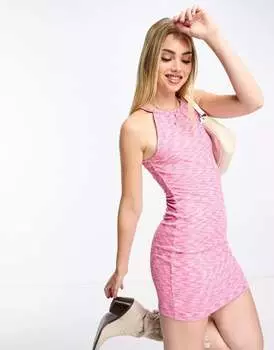 Детали – короткое платье с воротником-халтер и узором «космическая краска» розового цвета Pieces