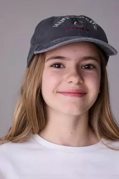 Детская хлопковая кепка с козырьком Mayoral, серый