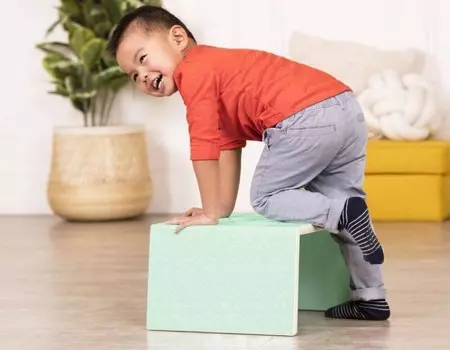 Детская мебель 3-в-1: стул, платформа и стол B.Toys Inna marka