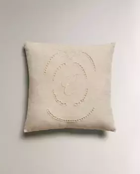 Детская вышитая начальная подушечка Zara Home, Letter C