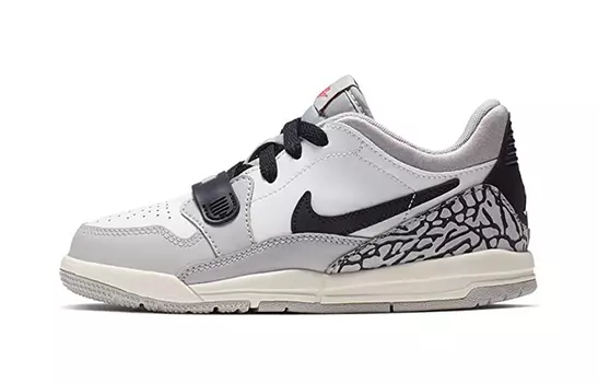 Детские баскетбольные кроссовки Jordan Legacy 312 BP