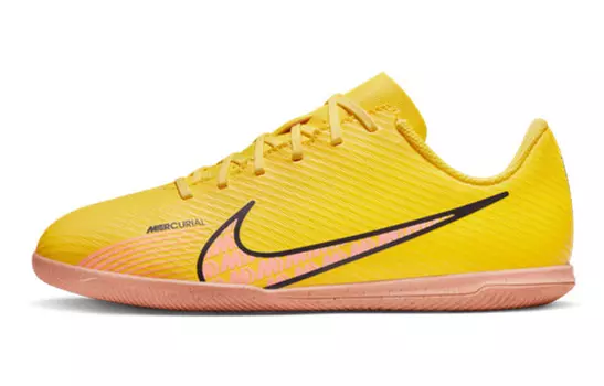 Детские футбольные бутсы Nike Air Zoom Vapor 15 детские