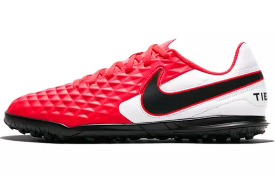 Детские футбольные бутсы Nike Legend Kids