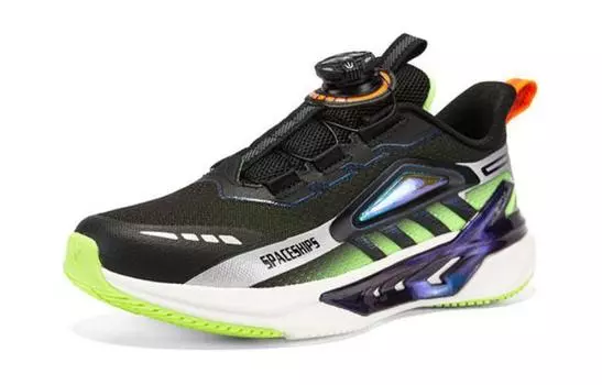 Детские кроссовки GS Low-top Black/New Metal Silver Xtep, черный/золотой